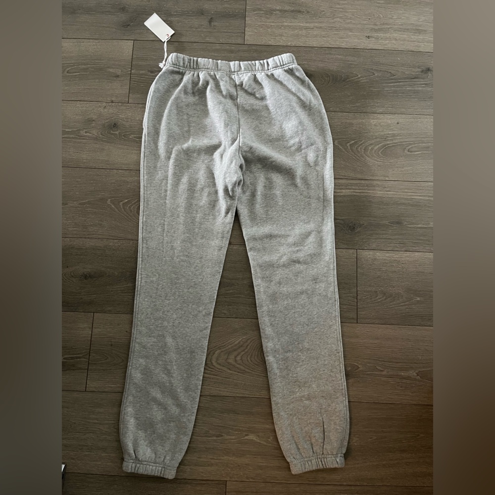 NWT Good American Light Gray Sweatpants Size 2 - Picture 3 of 5
